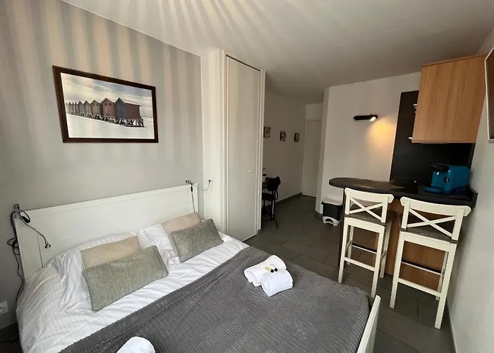 Meres, Studio Proche Memorial De Apartman